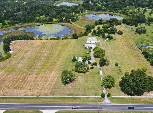 23637 STATE ROAD 19, HOWEY IN THE HILLS, FL 34737