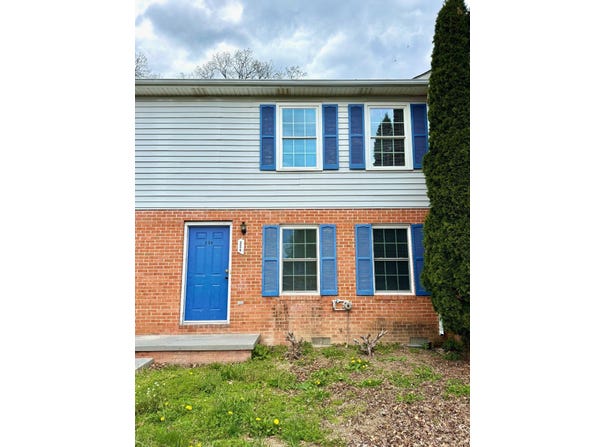 236 NOTTOWAY Drive, STEPHENS CITY, VA 22655