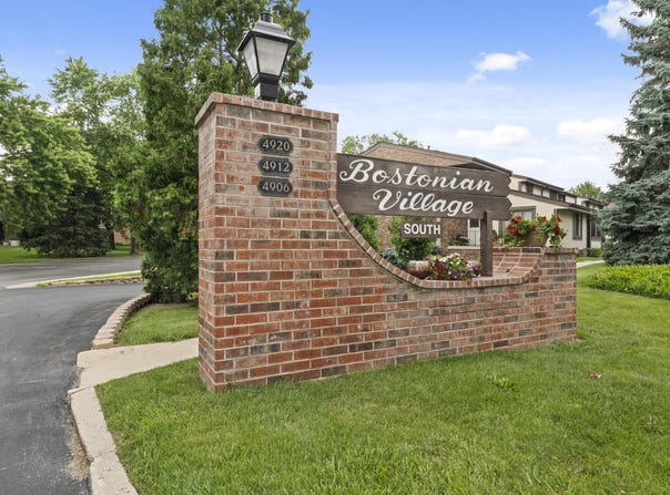 4912 S 19th St, Milwaukee, WI 53221