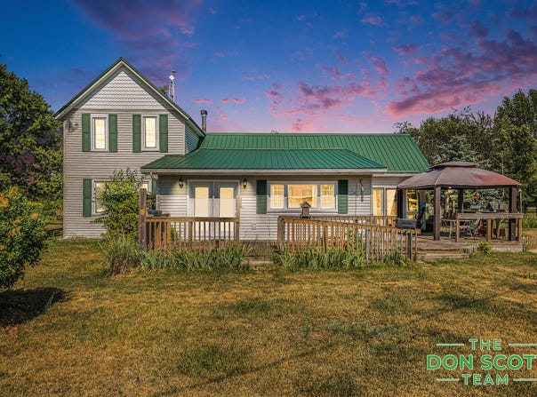 1444 S Moorland Road, Ravenna, MI 49451