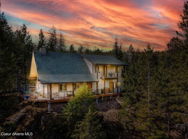 762 Geenen Rd., Cocolalla, ID 83813