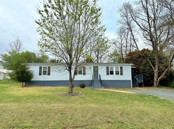 157 Phelps Road, Madison Heights, VA 24572