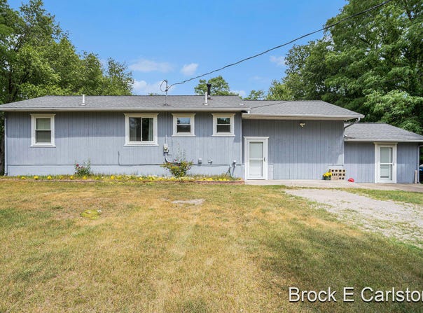 3950 Barnes Road, Ravenna, MI 49451