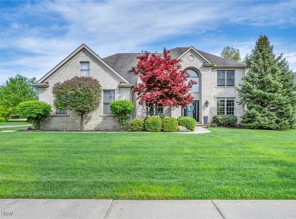 12500 S Churchill Way, Strongsville, OH 44149