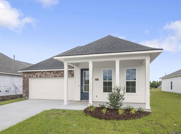10027 Pelican Pointe Lane, Baton Rouge, LA 70810