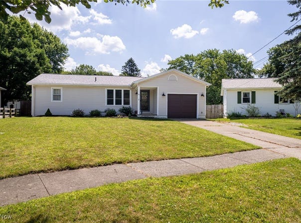 88 Plymouth Street, Medina, OH 44256