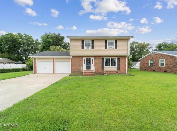 109 East Doris Avenue, Jacksonville, NC 28540
