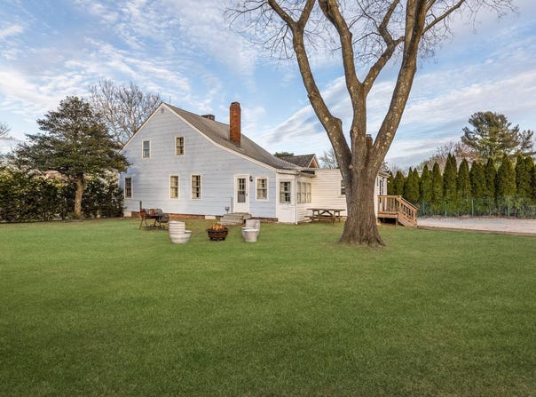 6 Ackerly Street, Sag Harbor, NY 11963
