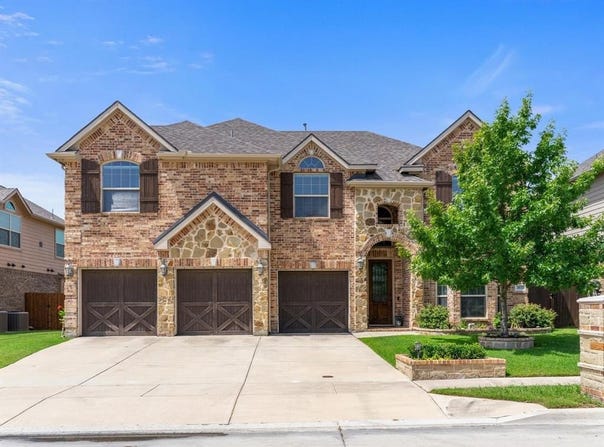 2832 Stackhouse Street, Fort Worth, TX 76244