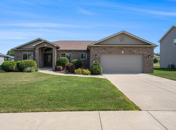 4234 W 78th Avenue, Merrillville, IN 46410