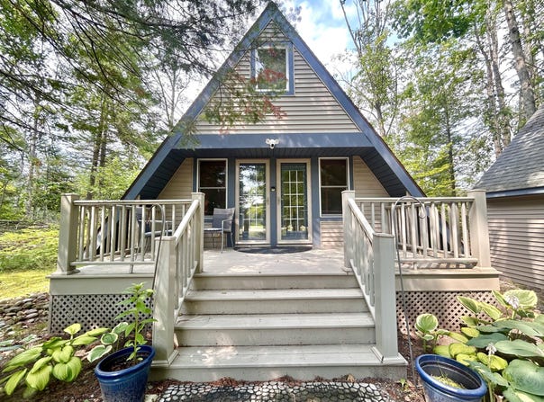 8508 Northvale Road, Johannesburg, MI 49751