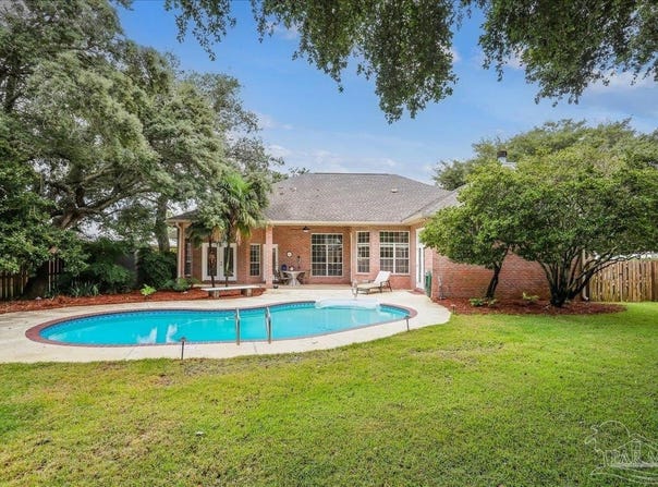2520 Abbie Elizabeth Ct, Gulf Breeze, FL 32563