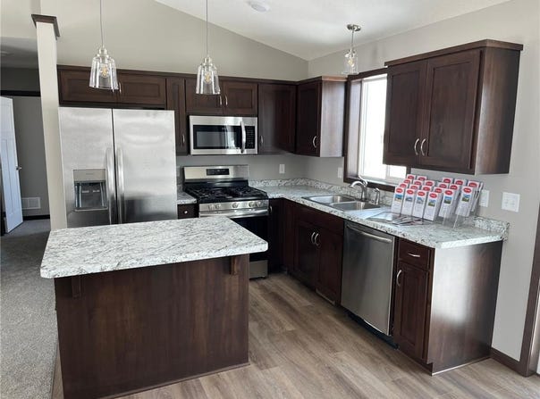 960 2 1/2 Avenue SW, Rice, MN 56367