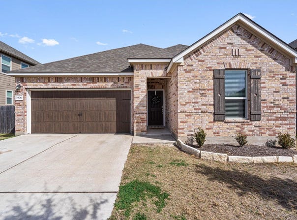 1906 Dragonfly Loop, Bastrop, TX 78602