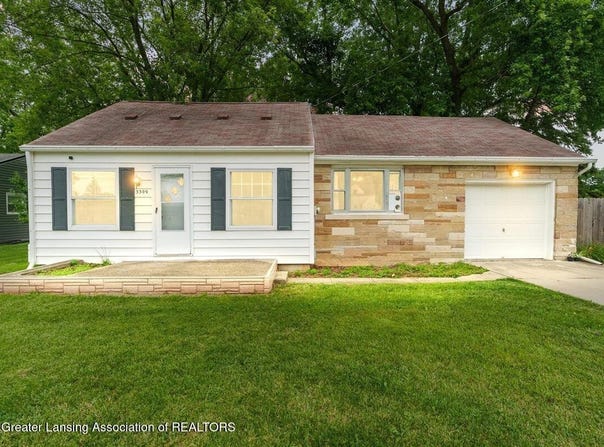 3309 Pleasant Grove Road, Lansing, MI 48910
