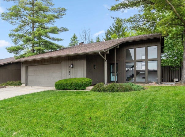 9531 Ledge Wood Court, Fort Wayne, IN 46804
