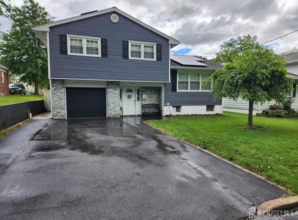36 Richard Avenue, Hopelawn, NJ 08861