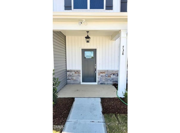 738 Hadstock Path, Zebulon, NC 27597