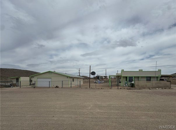6959 W Concho Drive, Dolan Springs, AZ 86441