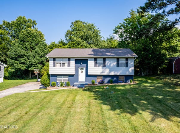 1712 Maplecrest Drive, Louisville, TN 37777