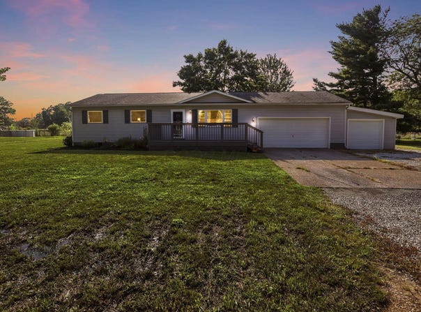 1845 Roberta Drive, Heath, OH 43056