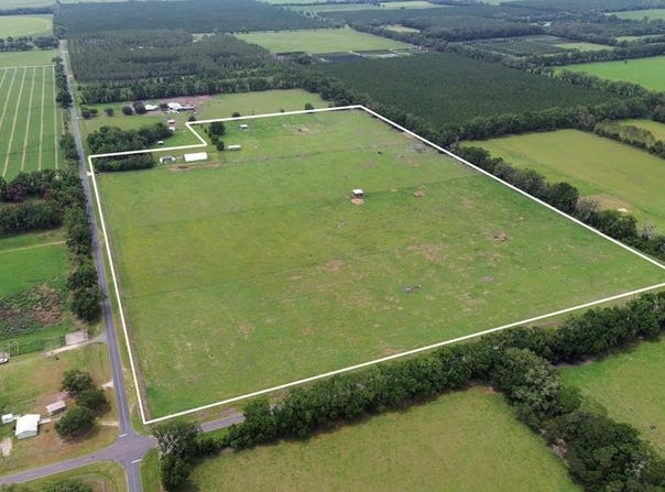 NW 20th Ave, Chiefland, FL 32626