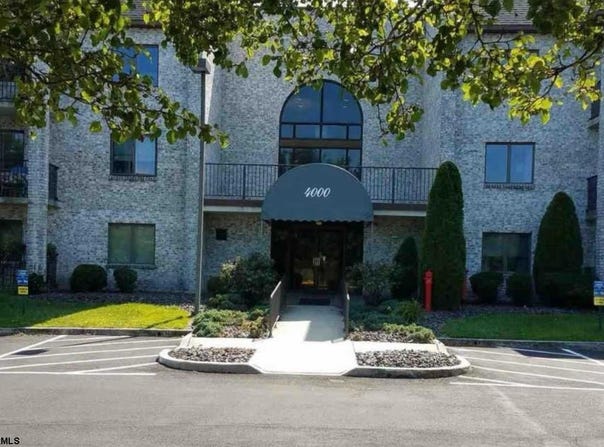 4105 Dolphin Ave Ave, Northfield, NJ 08225
