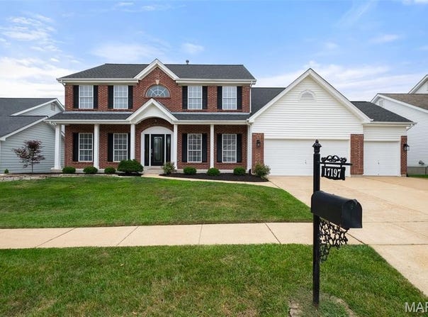 17197 Lafayette Trails Drive, Wildwood, MO 63038