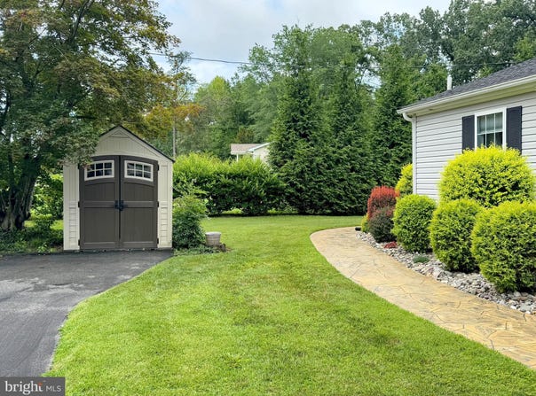 6135 BUMPY OAK ROAD, LA PLATA, MD 20646