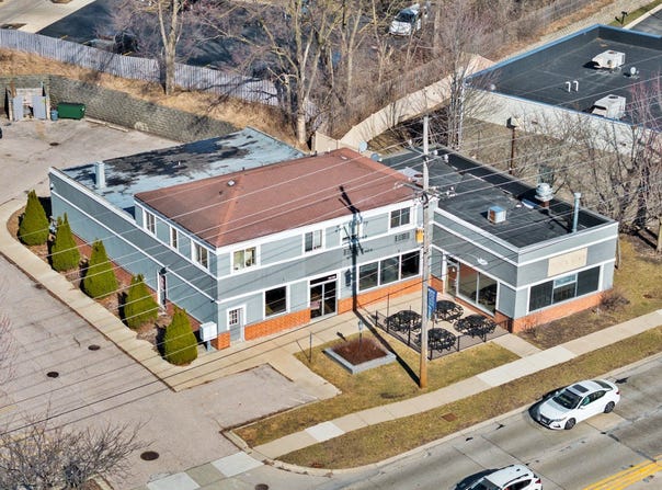 700 Northwest Highway, Fox River Grove, IL 60021