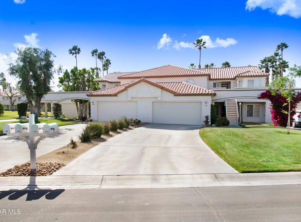 684 Vista Lago Circle N, Palm Desert, CA 92211
