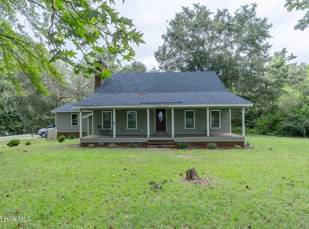 300 Fox Ridge Road, Warsaw, NC 28398