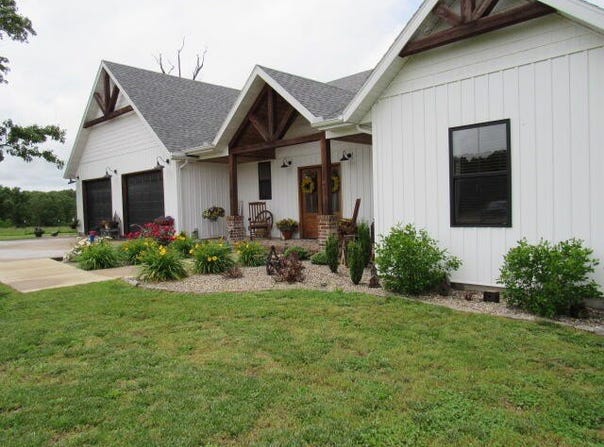 2799 Sparks Road, Norwood, MO 65717