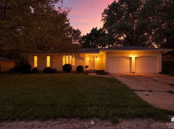 1431 Browning, Manhattan, KS 66502