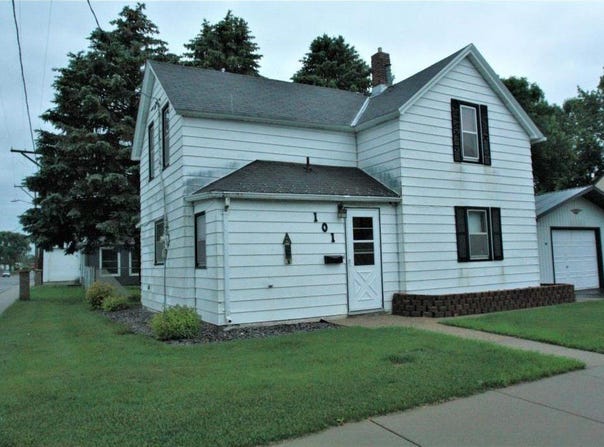 101 Cedar Avenue N, Watkins, MN 55389