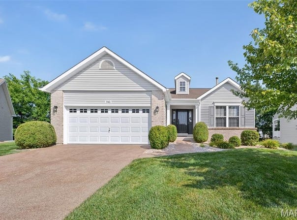 740 Harrier Court, Lake St Louis, MO 63367