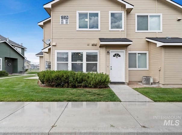 16953 N Pamela's Loop, Nampa, ID 83651