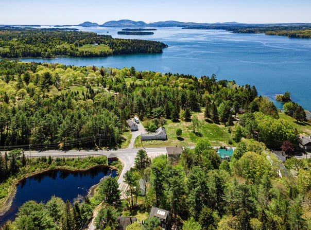 2103 US HWY 1, Sullivan, ME 04664