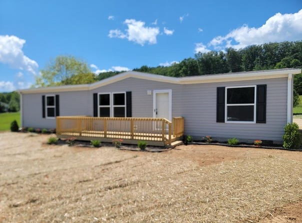 862 South Dogwood Drive, Berea, KY 40403