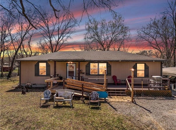 216 E Jackson Street, Sedalia, MO 65301