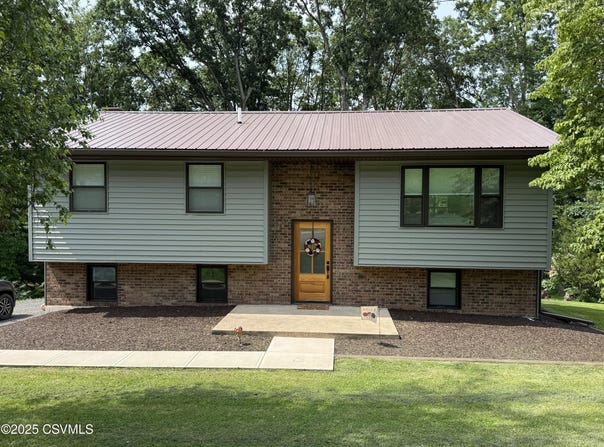 91 TWIN CHURCH Road, Berwick, PA 18603
