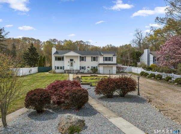 14 Old Black Point Road, East Lyme, CT 06357