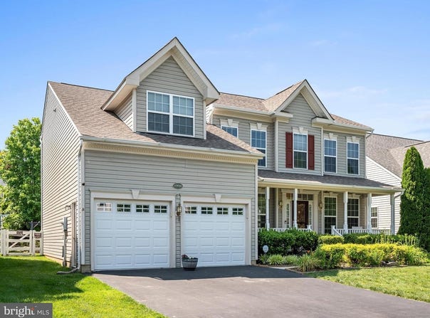 17659 CLEVELAND PARK DR, ROUND HILL, VA 20141