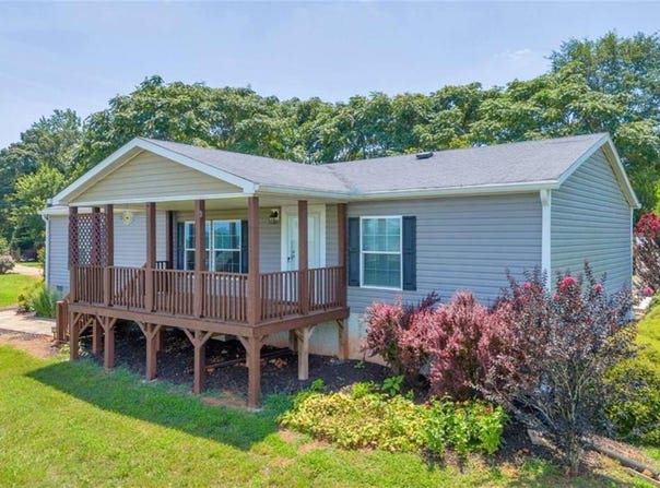 1668 Plainview Road, Maysville, GA 30558