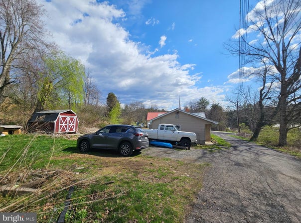 24 CHURCH, MCCLURE, PA 17841