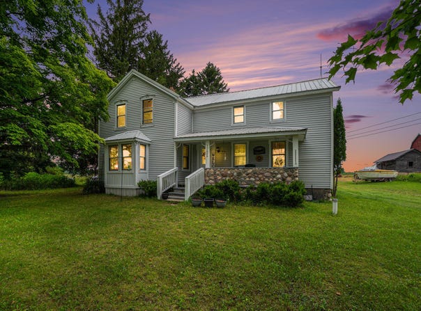 13424 Hetherton Road, Johannesburg, MI 49751