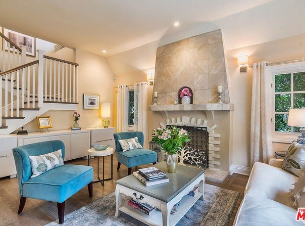 9025 Ashcroft Ave, West Hollywood, CA 90048