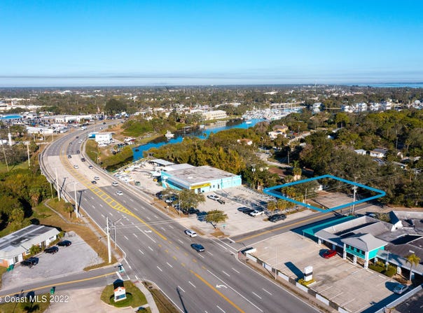 690 Thomas Barbour Drive, Melbourne, FL 32935