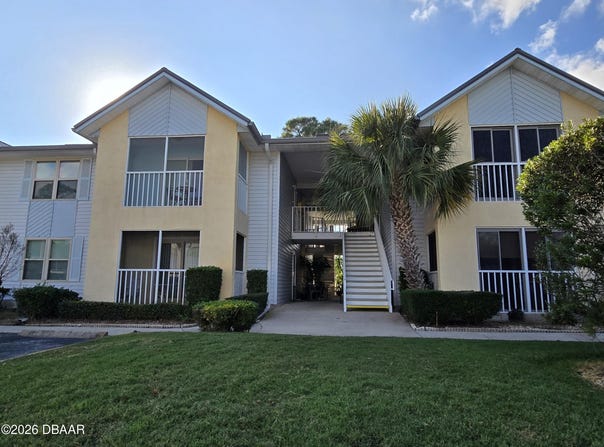 101 Bent Tree Drive, Daytona Beach, FL 32114
