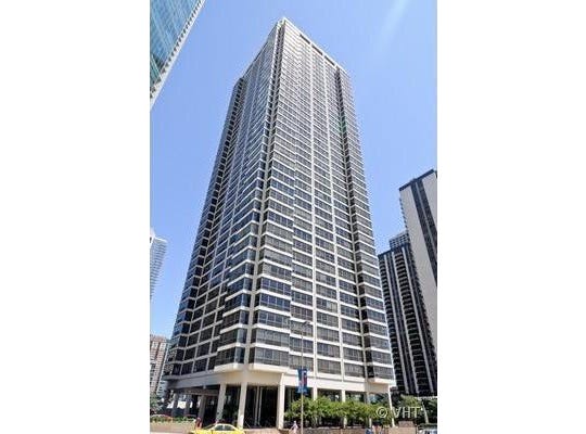 360 E RANDOLPH Street, Chicago, IL 60601